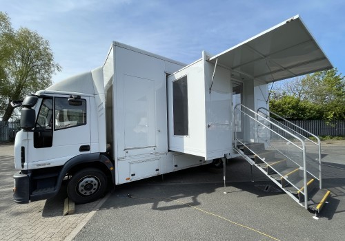 12,000kgs motorised display/ training vehicle