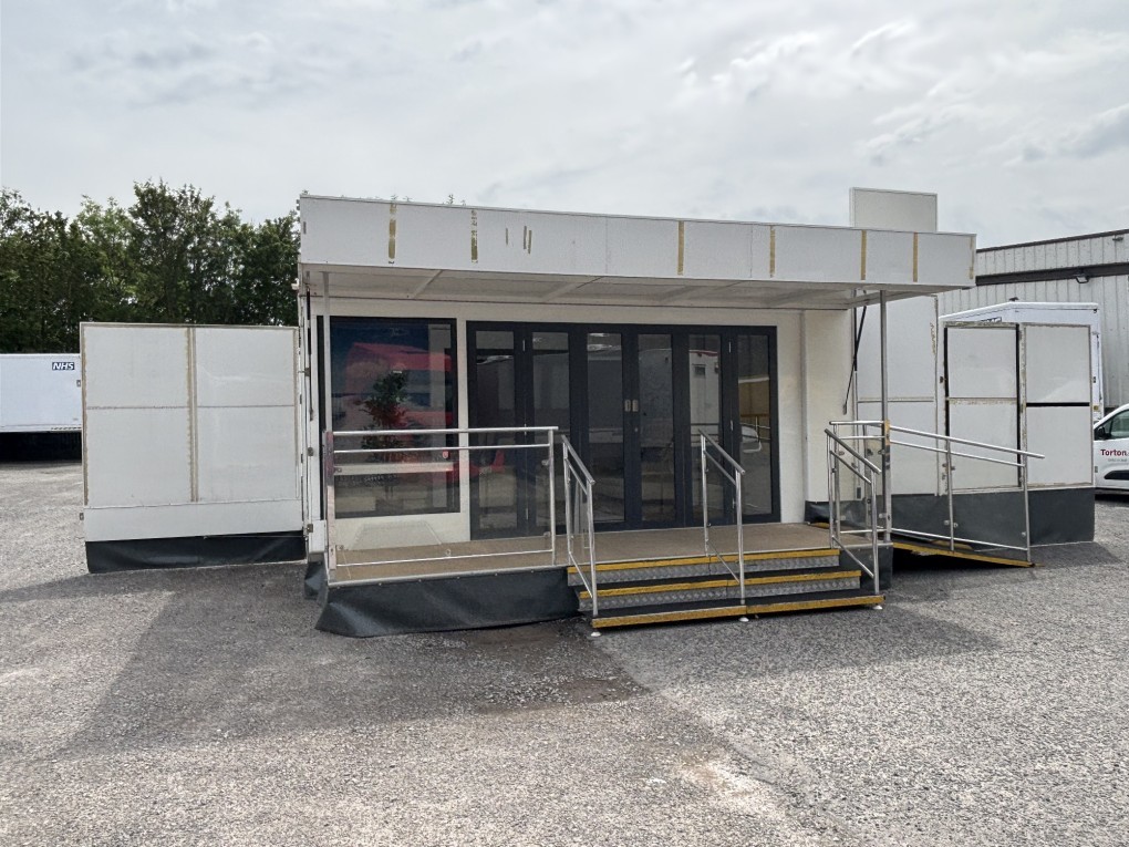 7m Mobile Exhibition Trailer