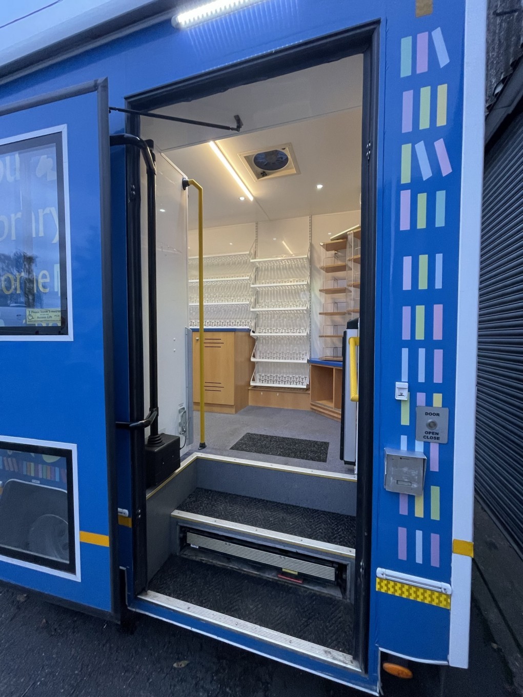 Mobile Library Vehicle - 7,200 Kgs