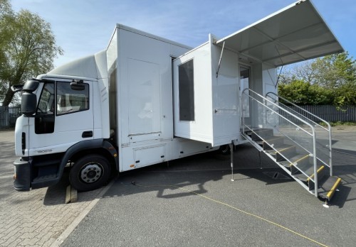 12,000kgs motorised display/ training vehicle